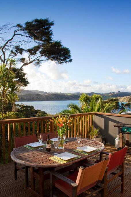 Orca Lodge Raglan Eksteriør bilde