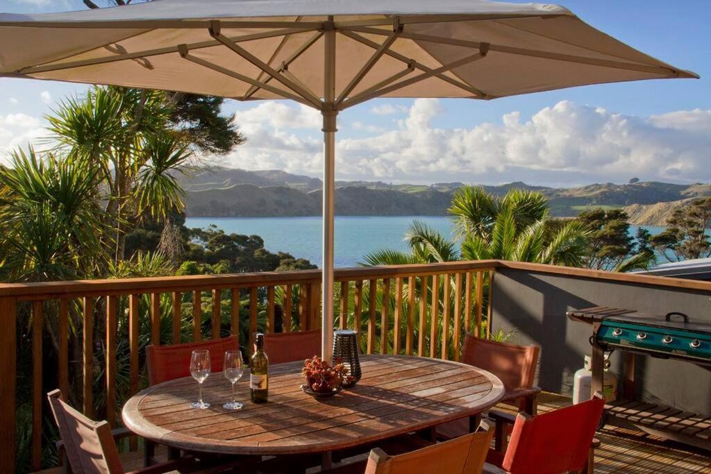 Orca Lodge Raglan Eksteriør bilde