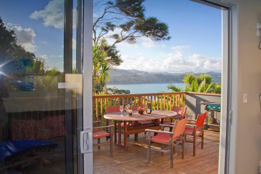 Orca Lodge Raglan Eksteriør bilde